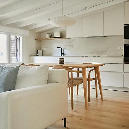 Balmoral By Basque Homes * 산세바스티안