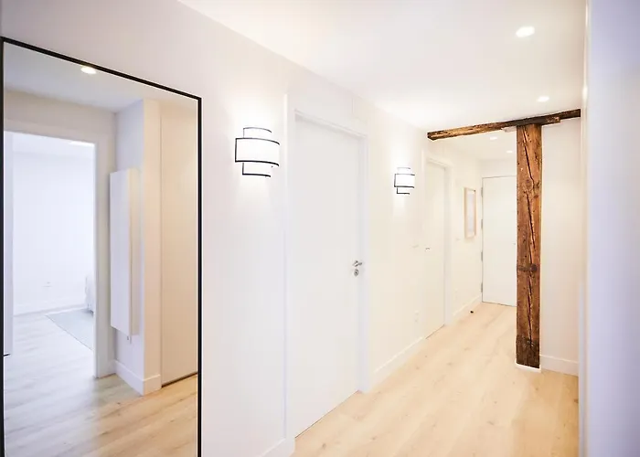 Balmoral By Basque Homes 아파트 *