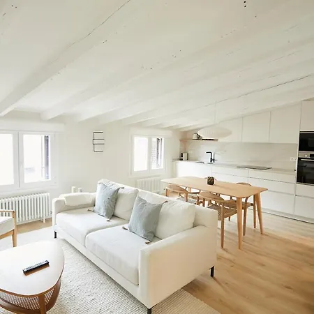 Balmoral By Basque Homes Lejlighed *